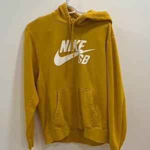 NIKE YELLOW HOODIE